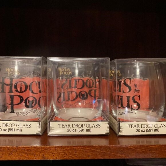 NEW Disney 'Hocus Pocus' Tear Drop Stemless Wine 20oz Glass (Set of 3) - Picture 1 of 6